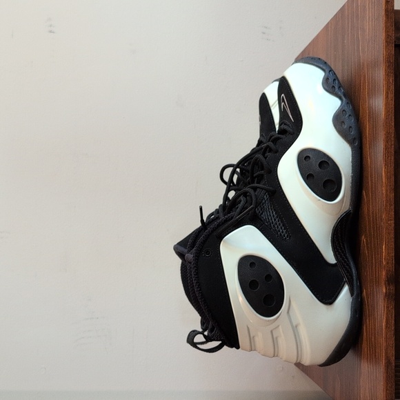 Nike Zoom Rookie QS Glo In The Dark Sz 13